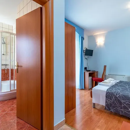 Aparthotel Ani