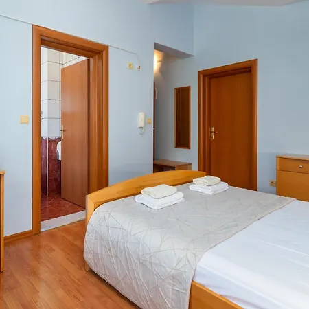 Aparthotel Ani